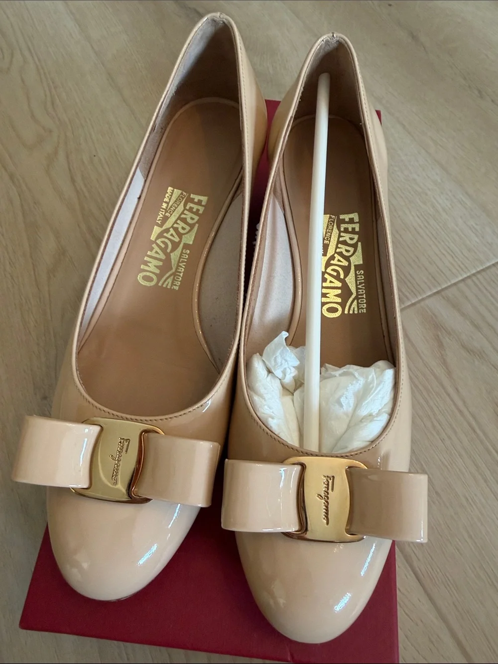Salvatore Ferragamo Beige Patent Vara Bow Pumps